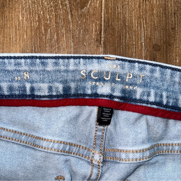 WHBM Sculpt Straight Crop Jeans sz 8 Mom jeans Distressed High Rise Jeans - Picture 7 of 9